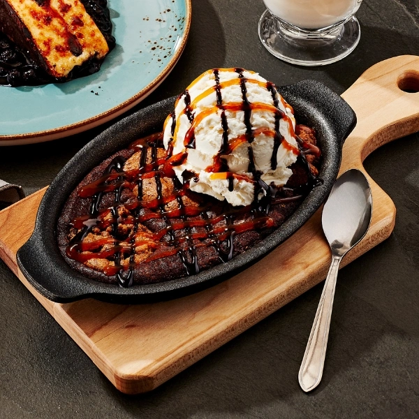 DECADENT BROWNIE