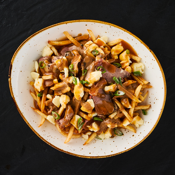 Poutine à la côte de boeuf